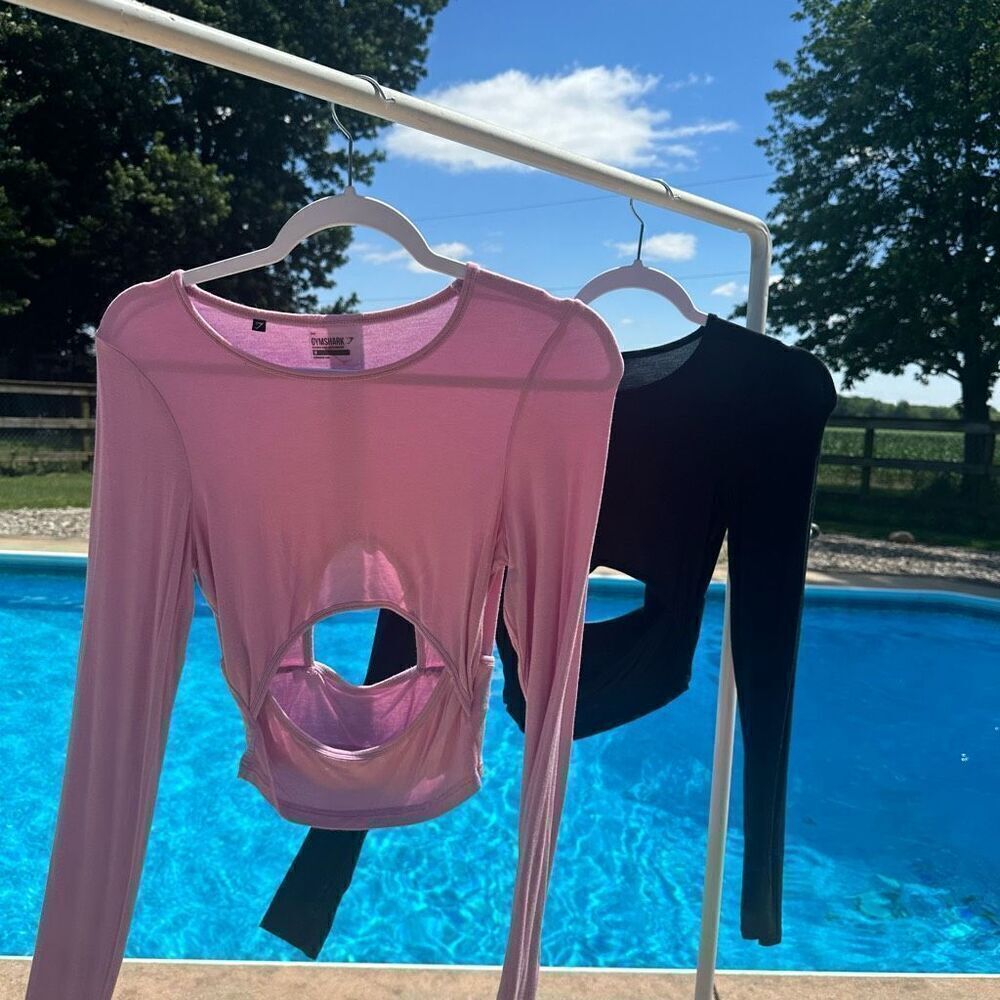 Gym shark black and purple medium gym sexy crop top bundle
